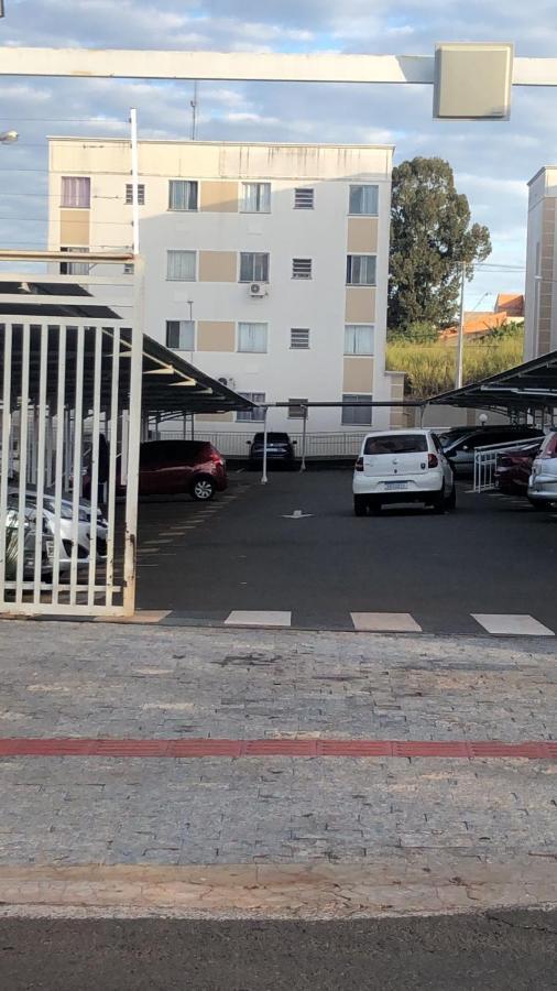דירות Apartamento Em Londrina Privado Com 2 Quartos De Casal Com Utensilios Garagem E Wifi מראה חיצוני תמונה